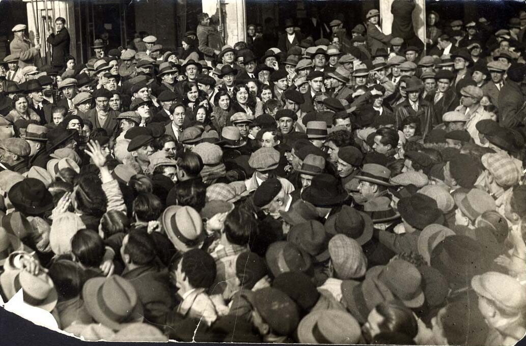 Recibimiento multitudinario en Salamanca a la vuelta del exilio en 1930.